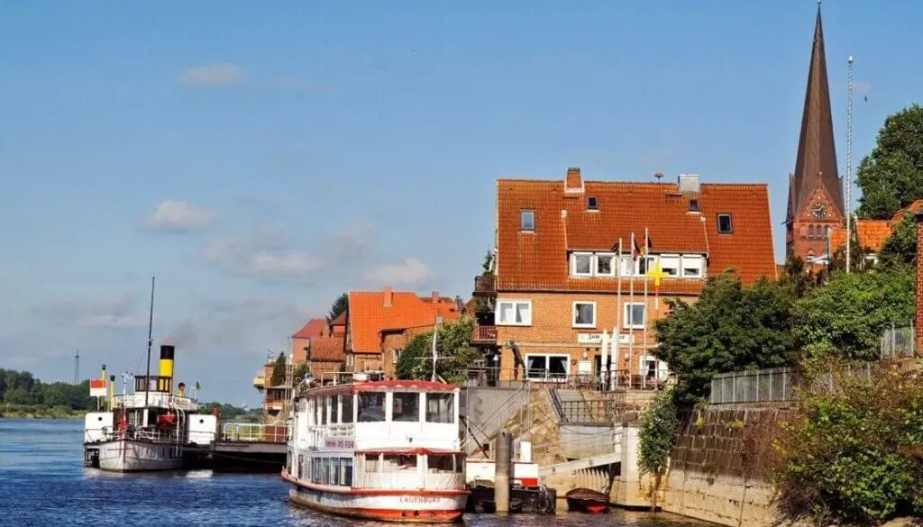 Lauenburg_Elbpromenade_Anleger_1